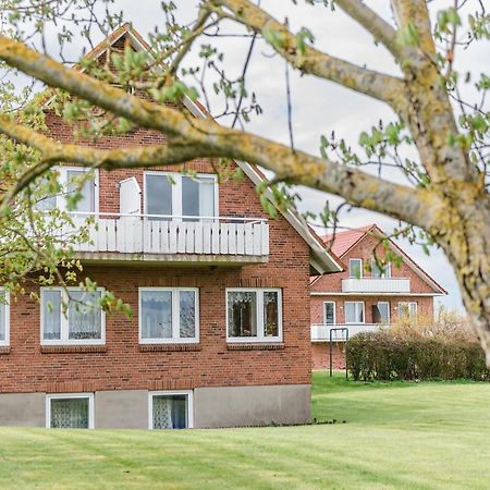 Straendhus Bed&Breakfast Hasselberg  Exterior foto