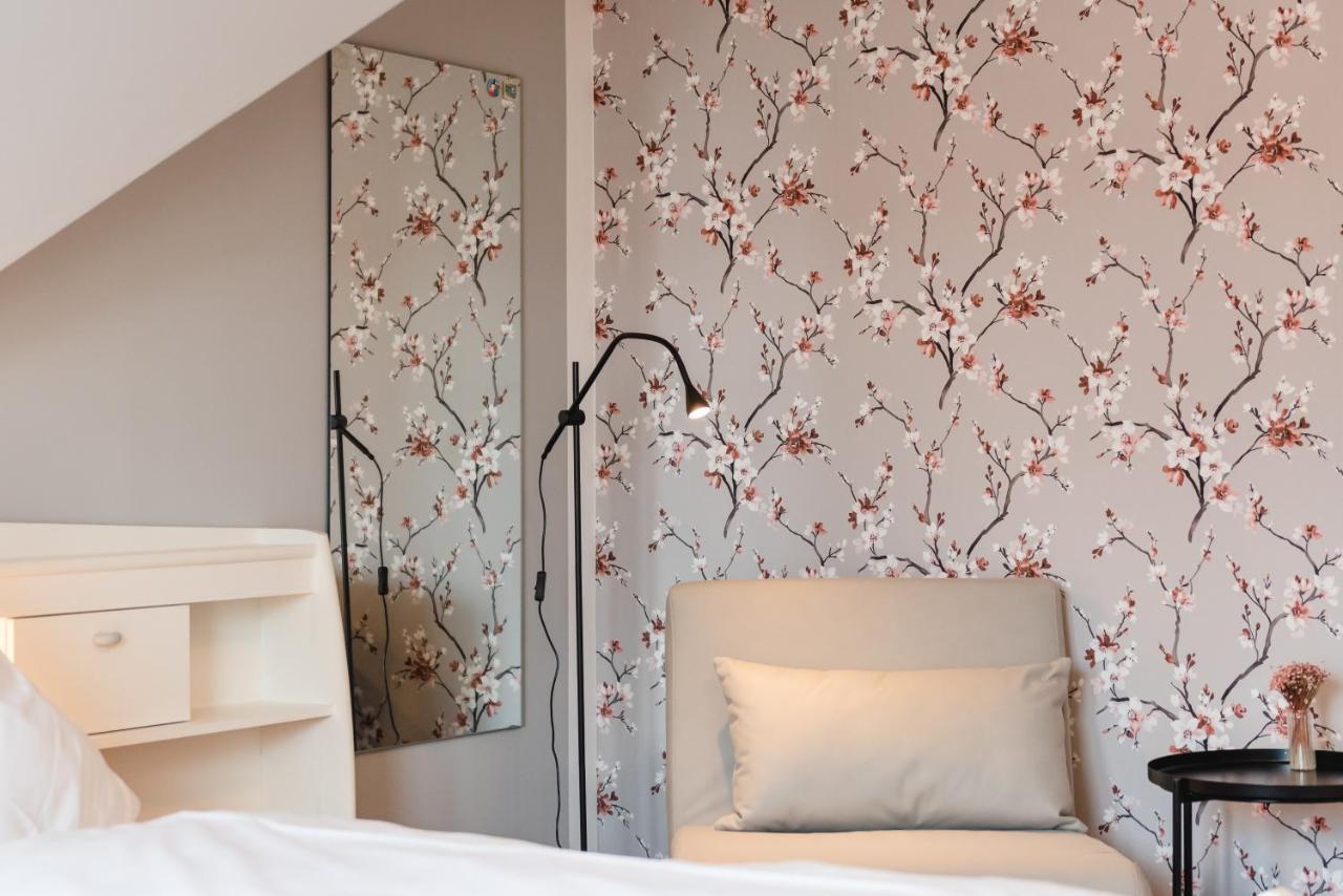 Straendhus Bed&Breakfast Hasselberg  Exterior foto