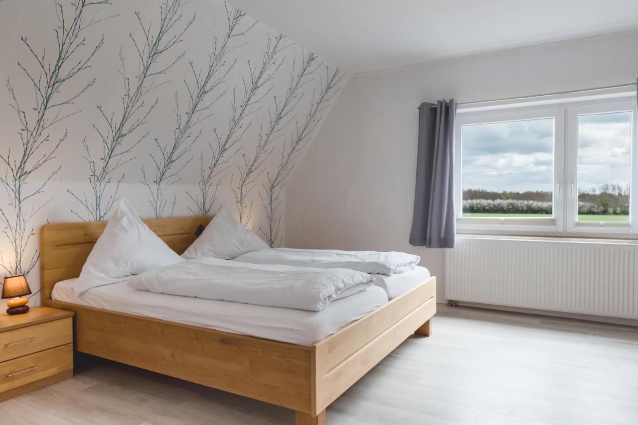 Straendhus Bed&Breakfast Hasselberg  Exterior foto