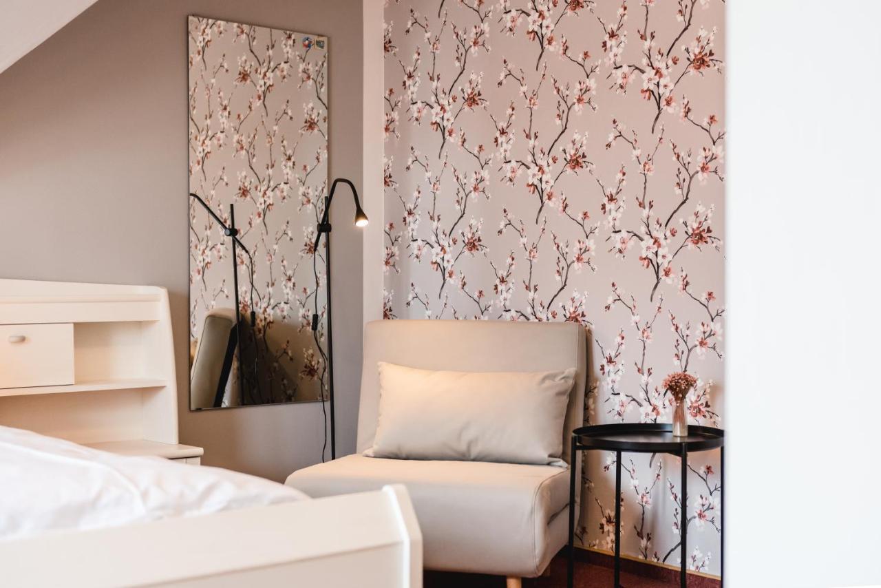 Straendhus Bed&Breakfast Hasselberg  Exterior foto