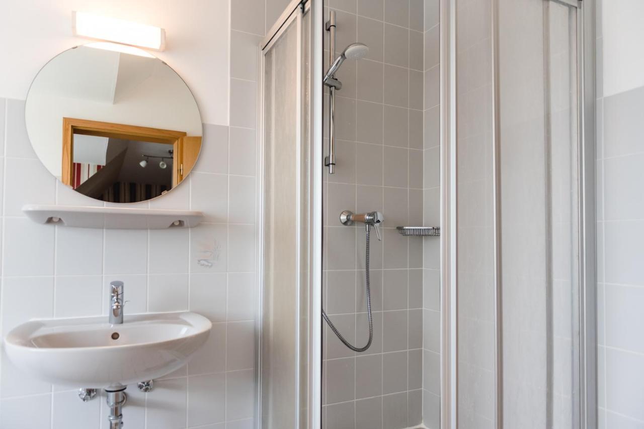 Straendhus Bed&Breakfast Hasselberg  Exterior foto